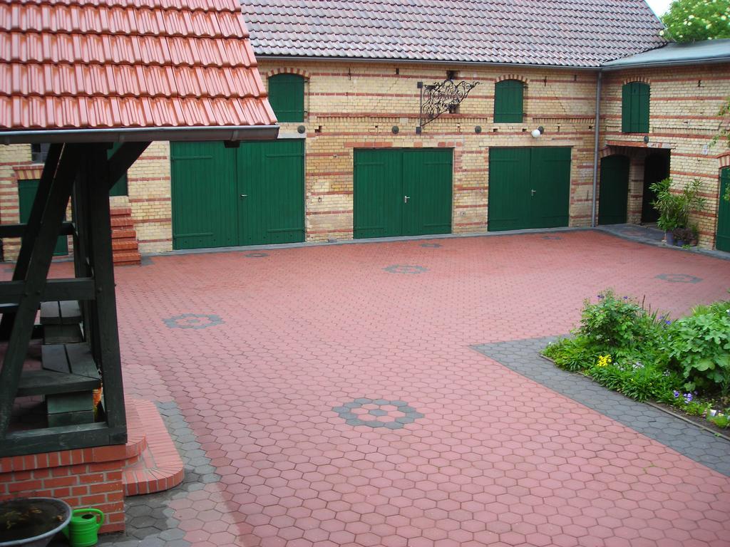 Ferienwohnung Auf Ehem. Alten Bauernhof Liebenwalde Esterno foto